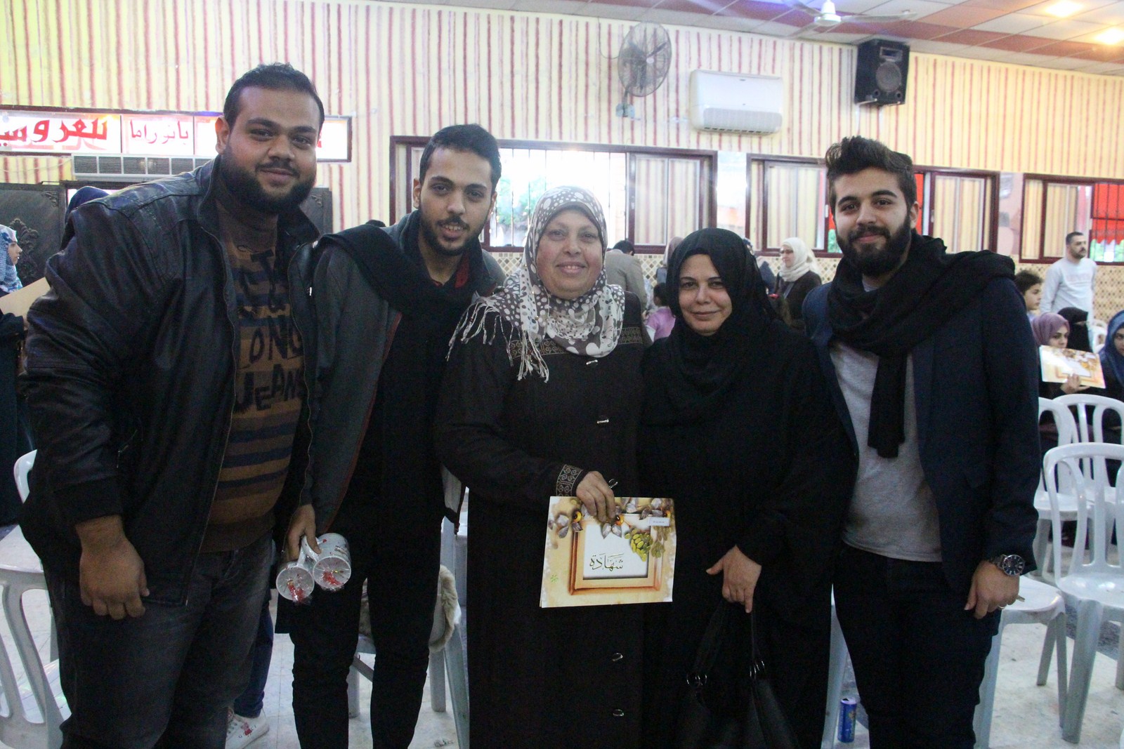 حفل تكريم المعلمين من أبناء عائلة الفرا 14/12/2018م تصوير أ.حسن عادل الفرا 
